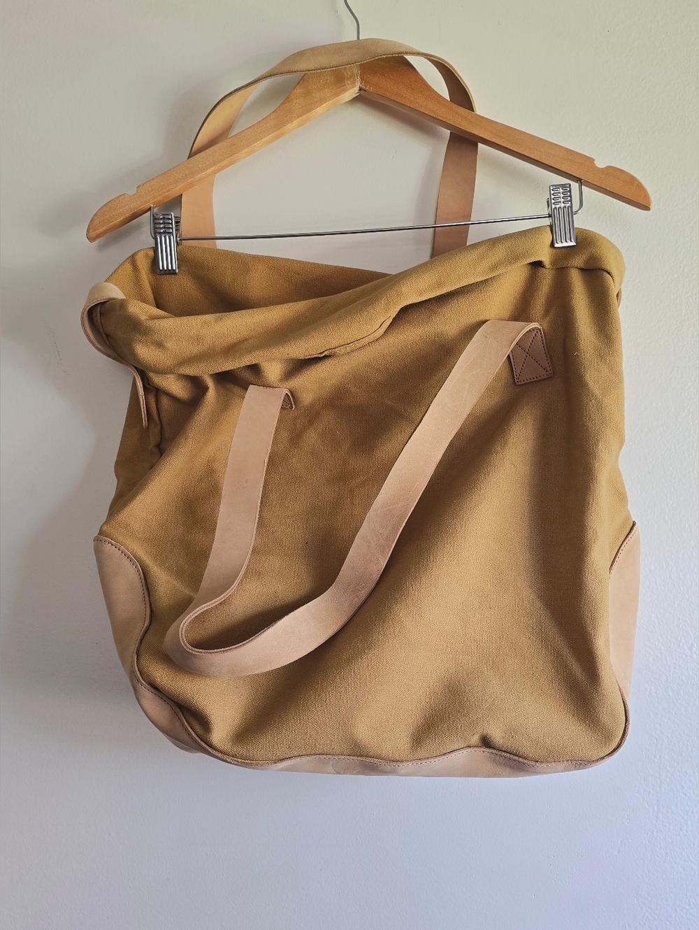 NWT! Meyelo, Amboseli Tote, Camel, MSRP$99.99 - Picture 2 of 12